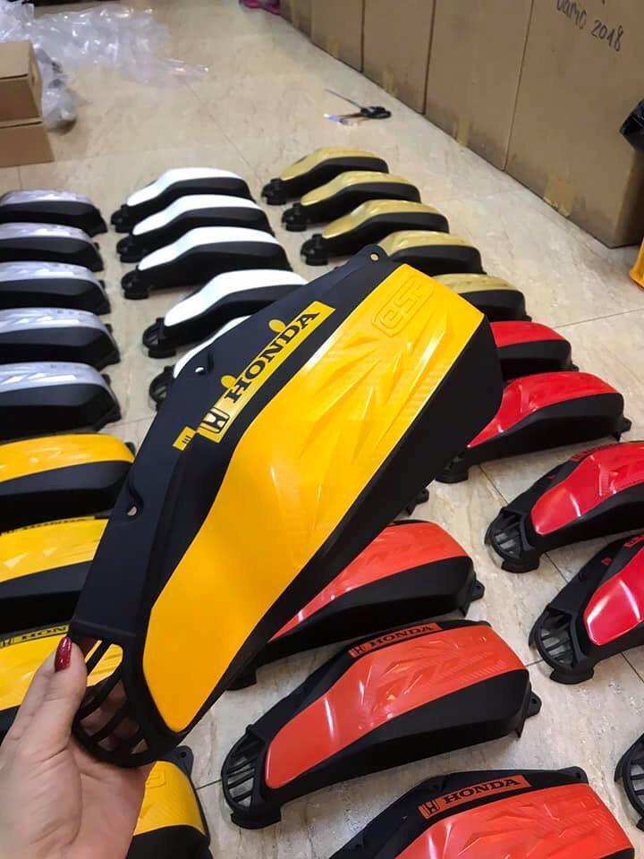 Ốp pô e kiểu dành Vario 150i đời 2018-2021.