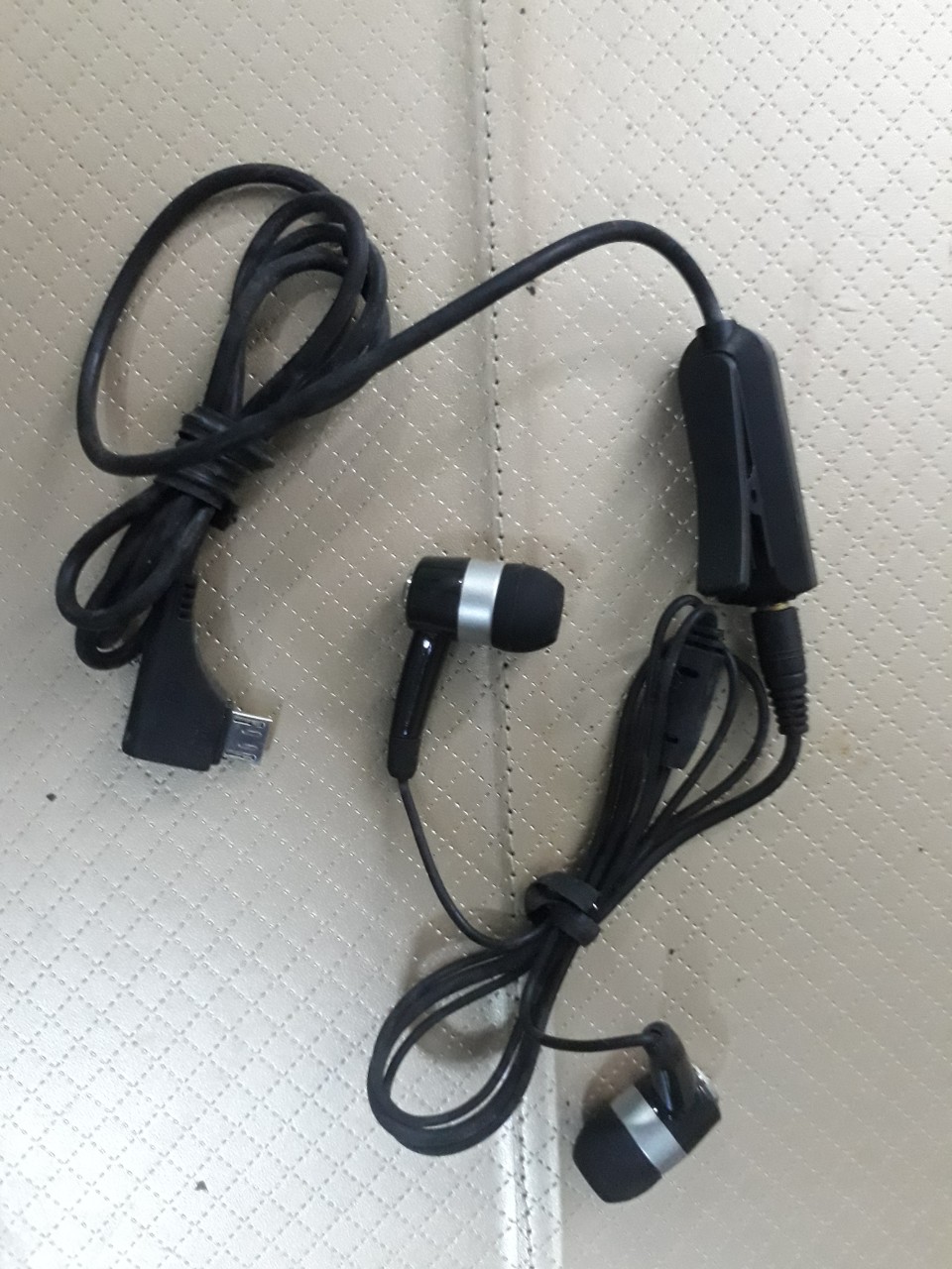 [HCM]Tai nghe chân micro dành cho sam sung noki.a 8600.