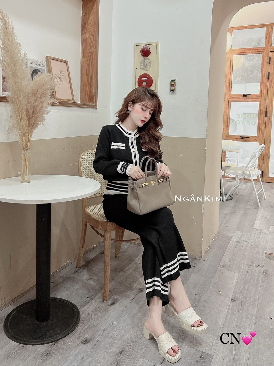 Set bộ len viền khuy ngọc