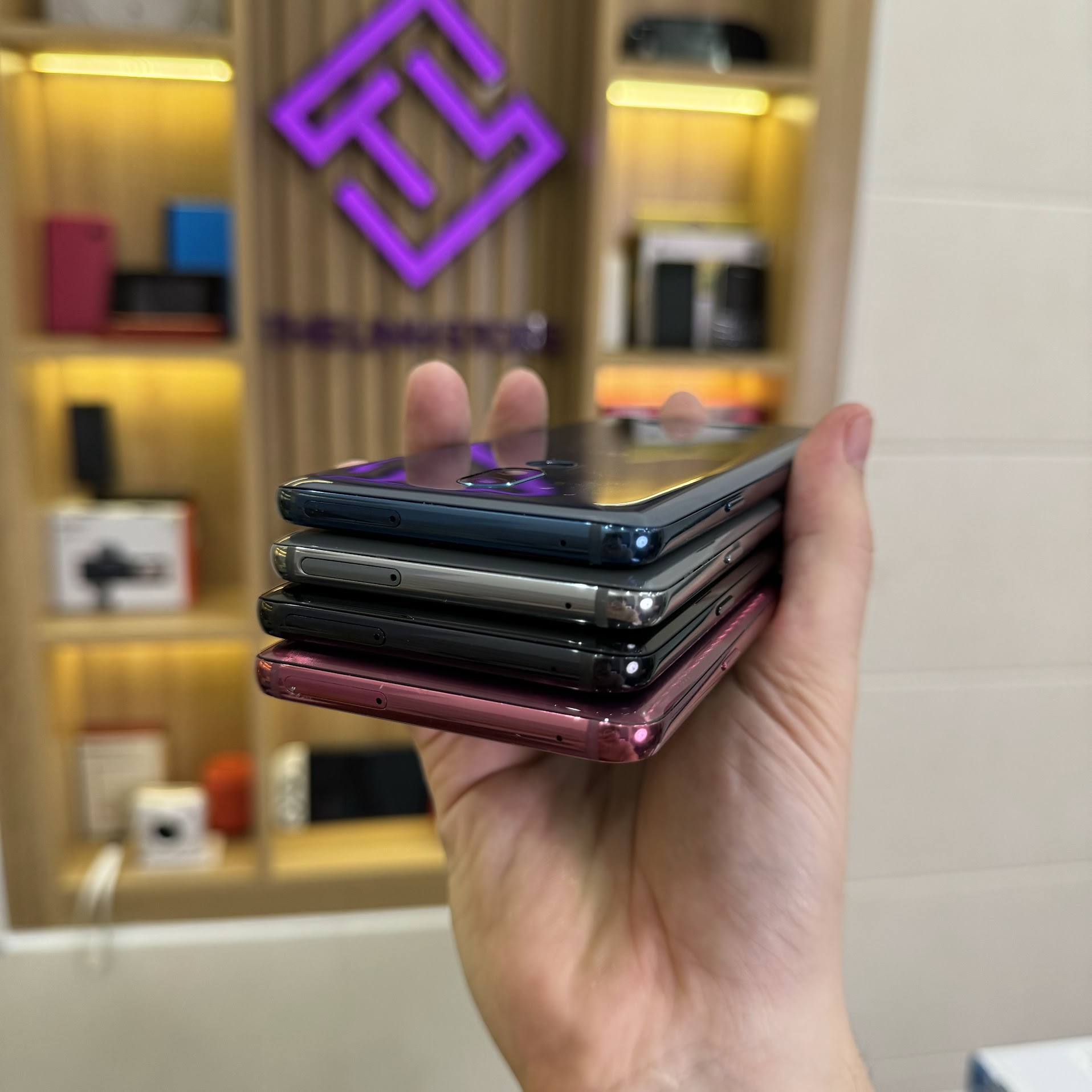Điện thoại LG G7 ThinQ màn 6.1 inch 2K - Snap 845 ram 4G 64G