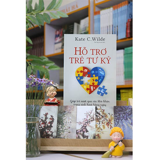 Hỗ Trợ Trẻ Tự Kỷ ( Tặng Postcard )