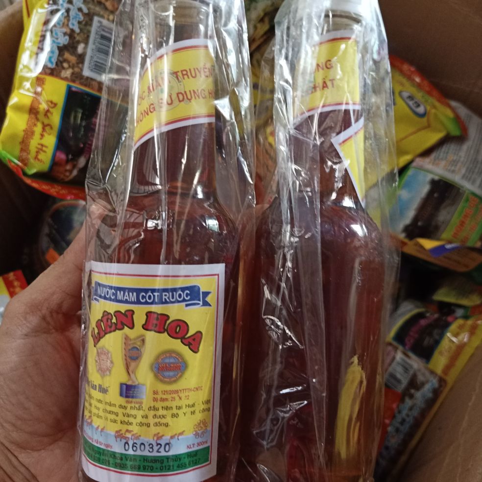 Nước mắm Liên Hoa đặc sản Huế combo 2 chai 400ml