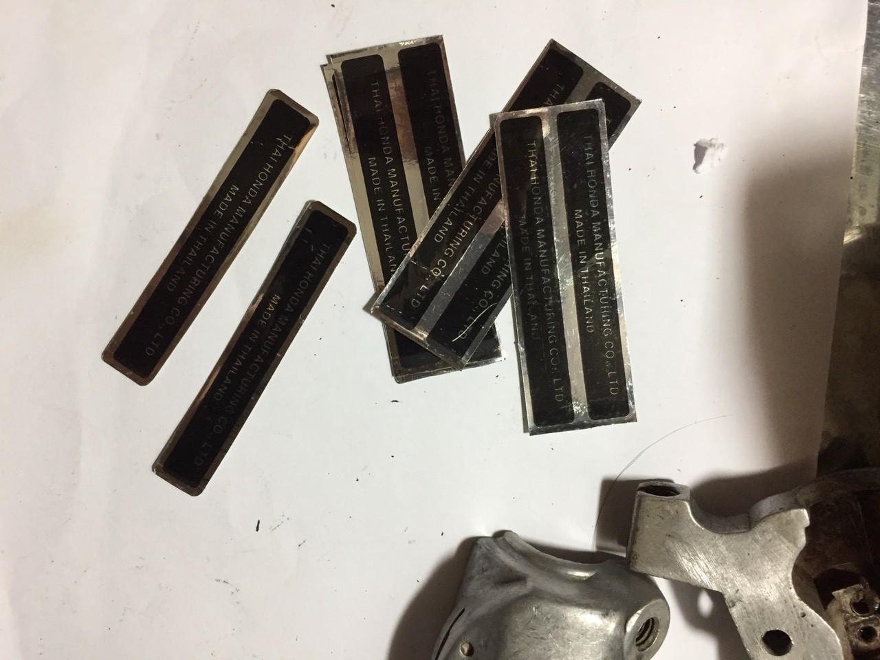 tem dán cổ cho dòng xe 67