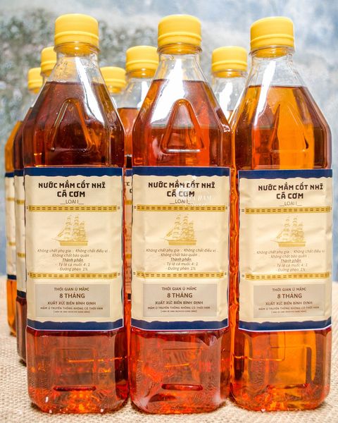 COMBO 2 chai Nước mắm cá cơm than cốt nhỉ loại 1 Bình Định (900ml *2)
