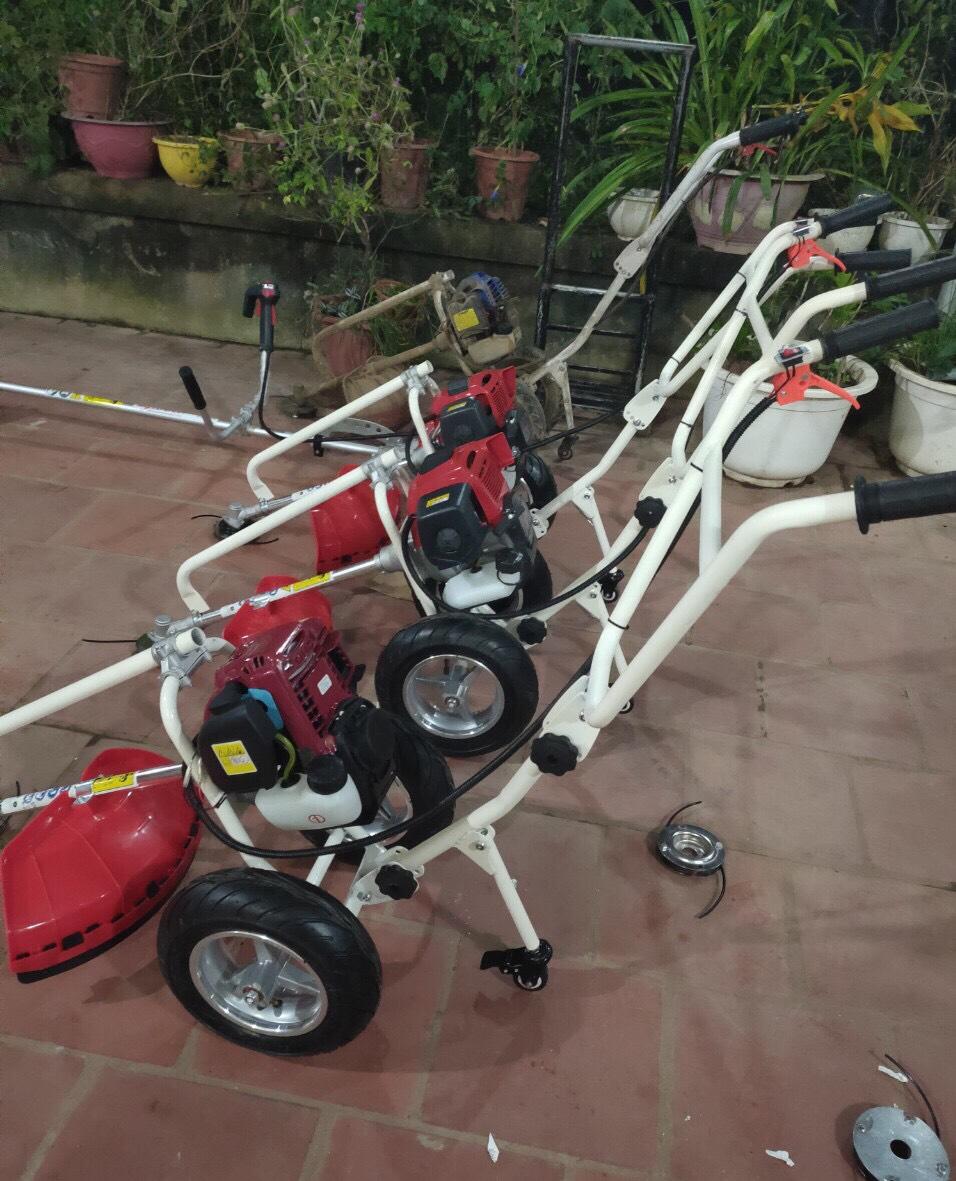 Máy cắt cỏ đẩy tay Honda động cơ 4 thì GX35