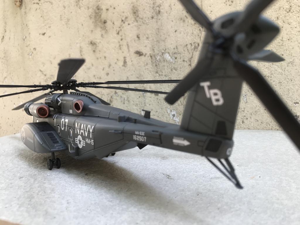 Mô hình máy bay Trực Thăng  MH-53E  1:72