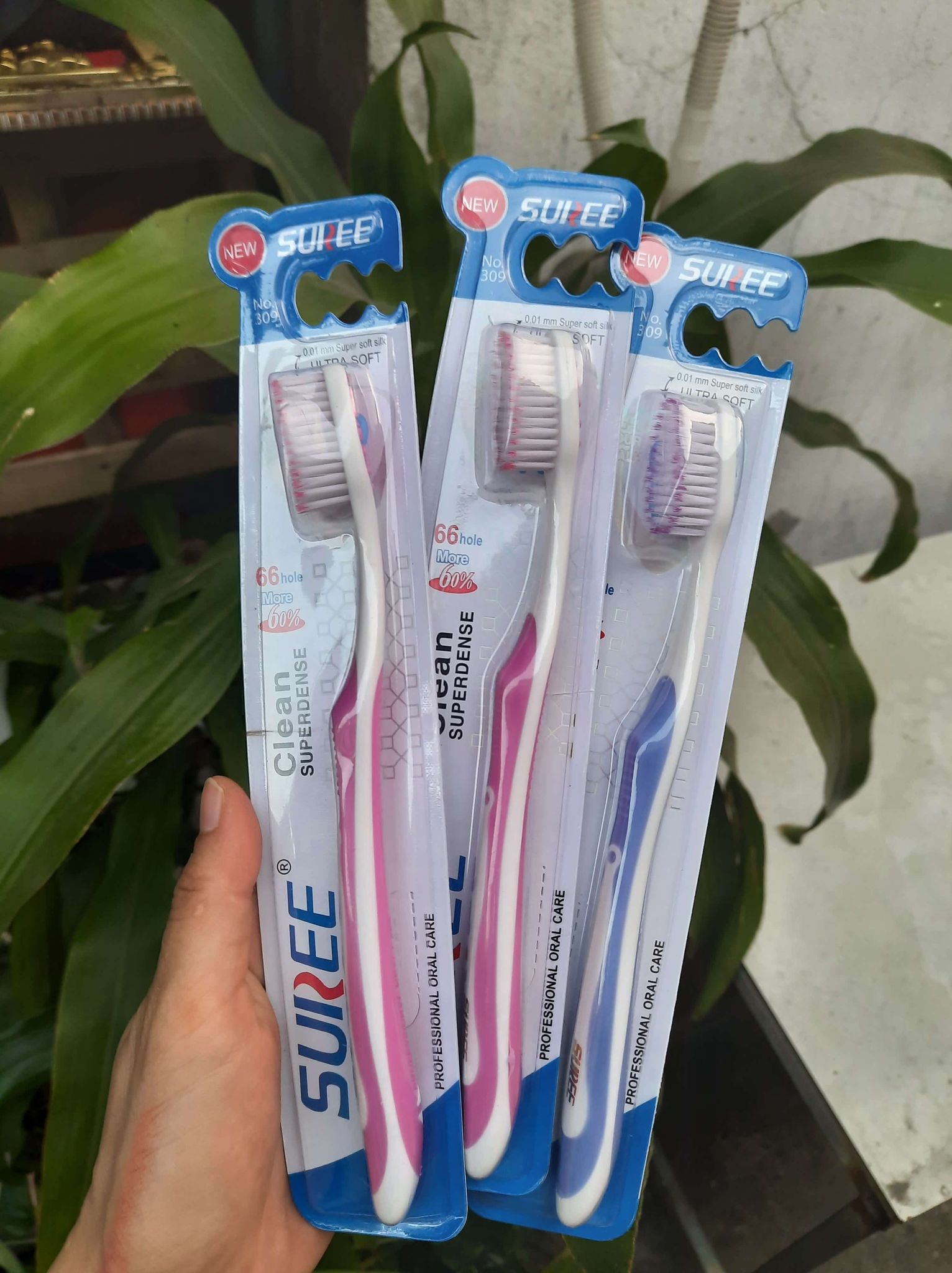 Combo 4 Bàn Chải Đánh Răng Thái Lan Suree 0.01mm Mềm Mịn