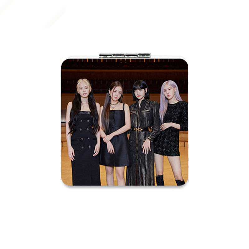 Gương rẻ bỏ túi Blackpink mới