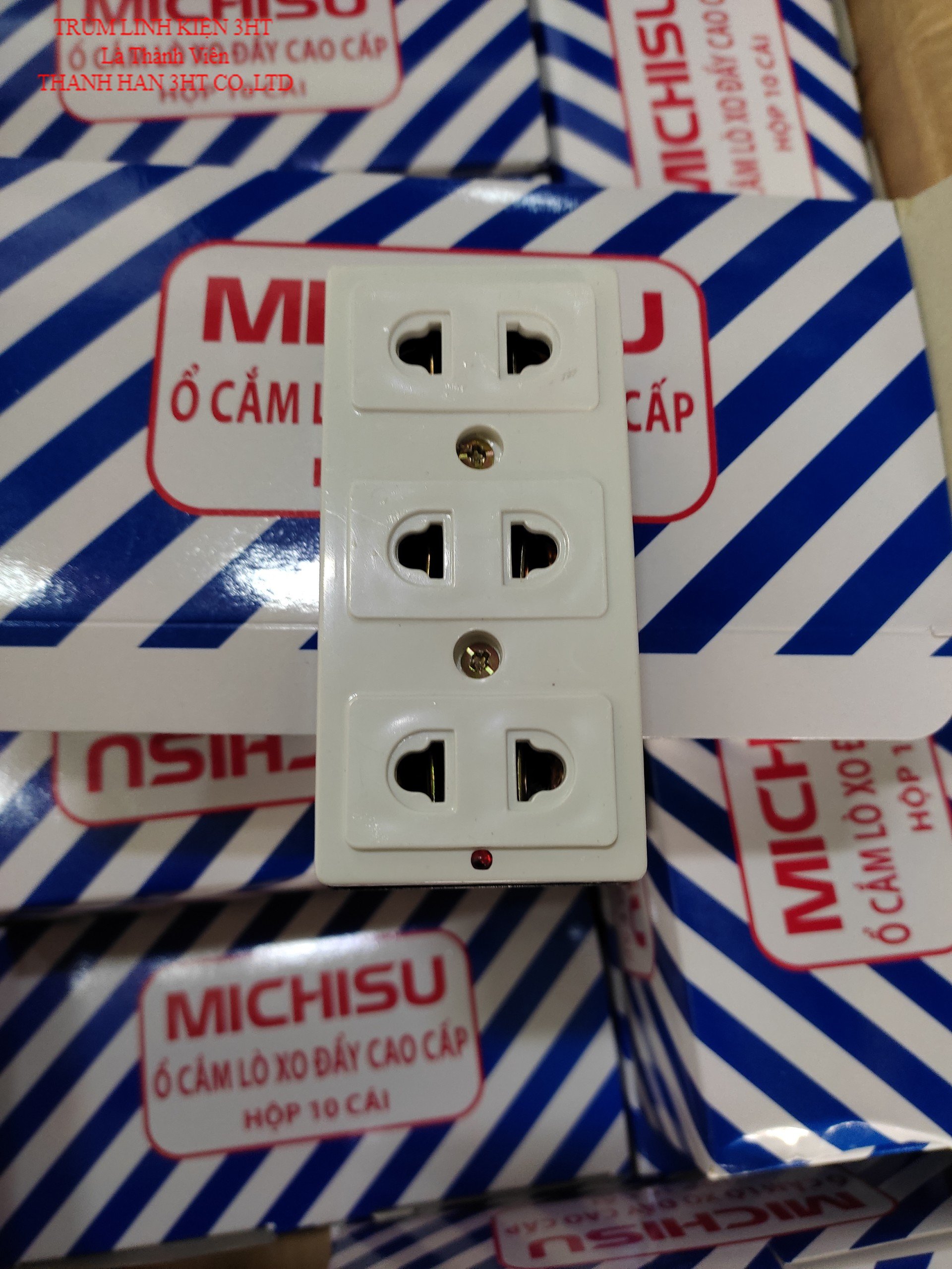 Ổ Cắm 3 Lỗ K103 -3Ht