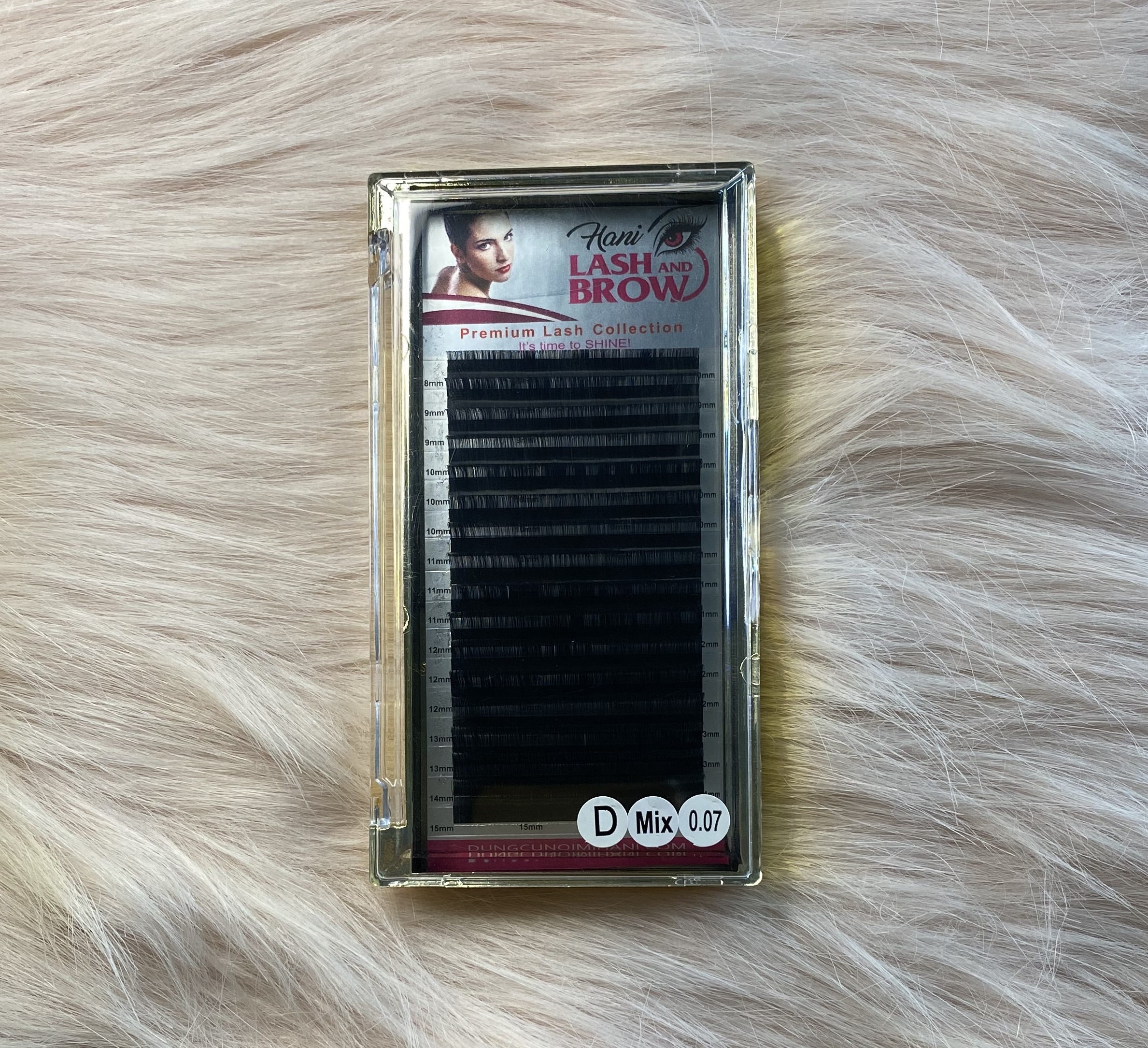 Mi khay Iris cao cấp độ cong D - Lông mi nối classic và volume - Hani Beauty
