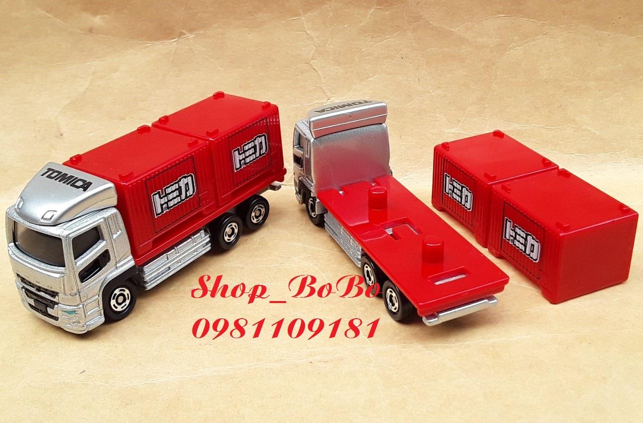 Xe mô hình Tomica Mitsubishi xe tải có chữ Tomica màu đỏ