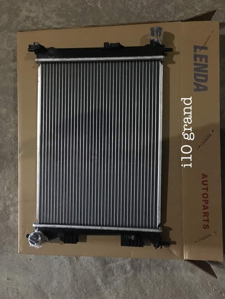 Két nước hyundai i10 grand