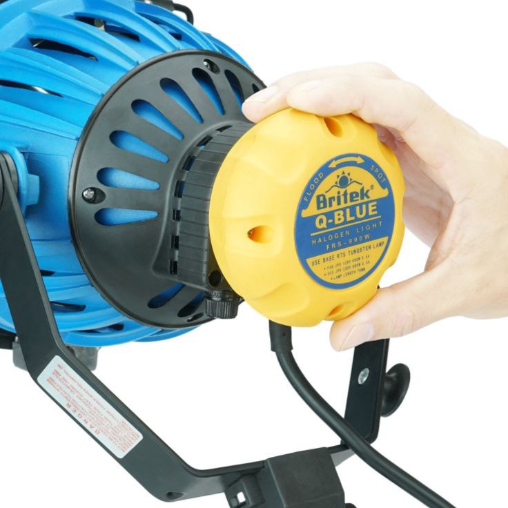 ĐÈN PHA STUDIO HALOGEN 800W QBLUE-800 (ÁNH SÁNG ẤM)