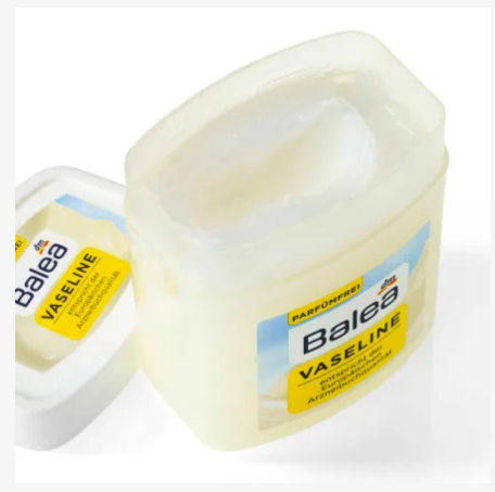 Kem nẻ vaseline Balea Đức 125ml