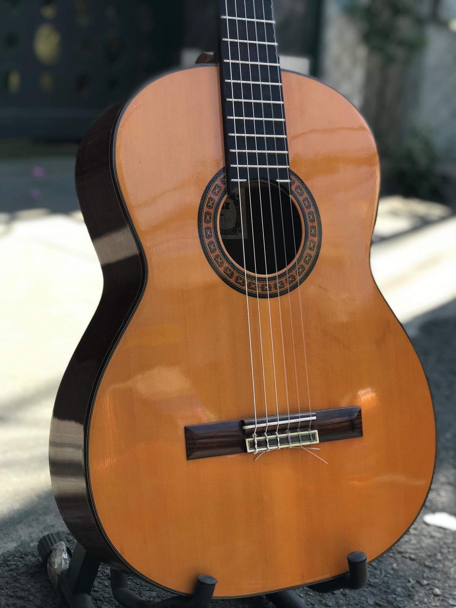 (Miễn Phí Ship) Đàn guitar classic gỗ Mahogany CLMH25