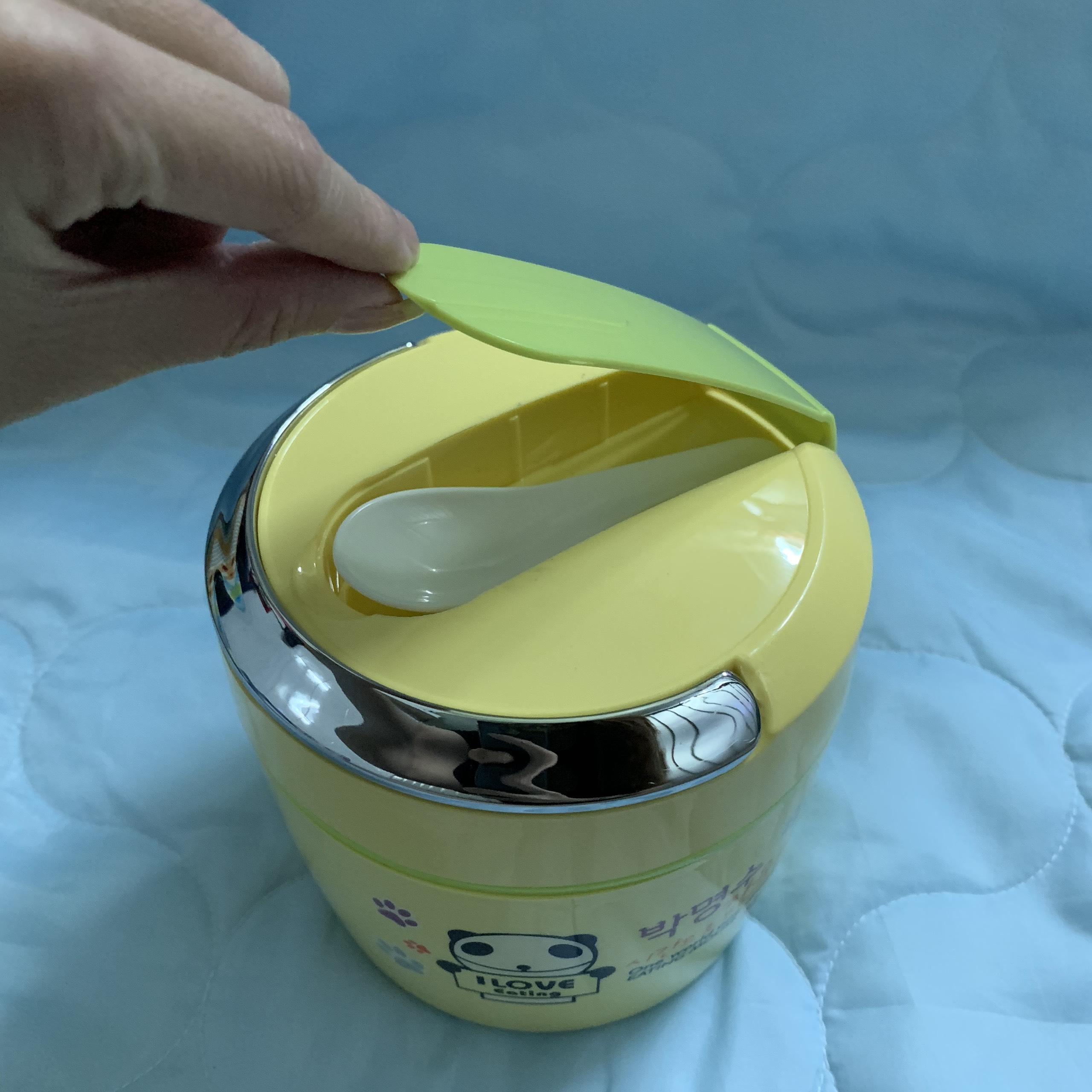 Camen Cơm Giữ Nhiệt Kèm Muỗng
