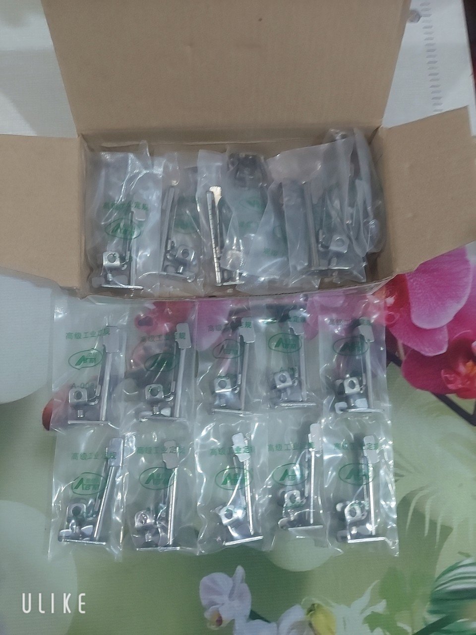 cữ ke treo máy may công nghiệp
