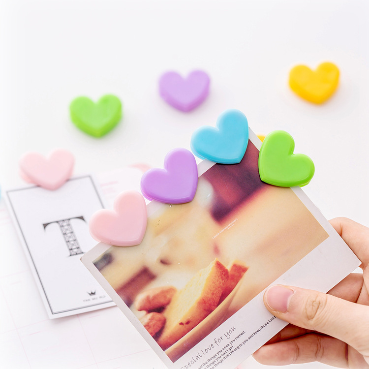 Kẹp Giấy Hình Trái Tim Siêu Cute (2.5x1.2cm)