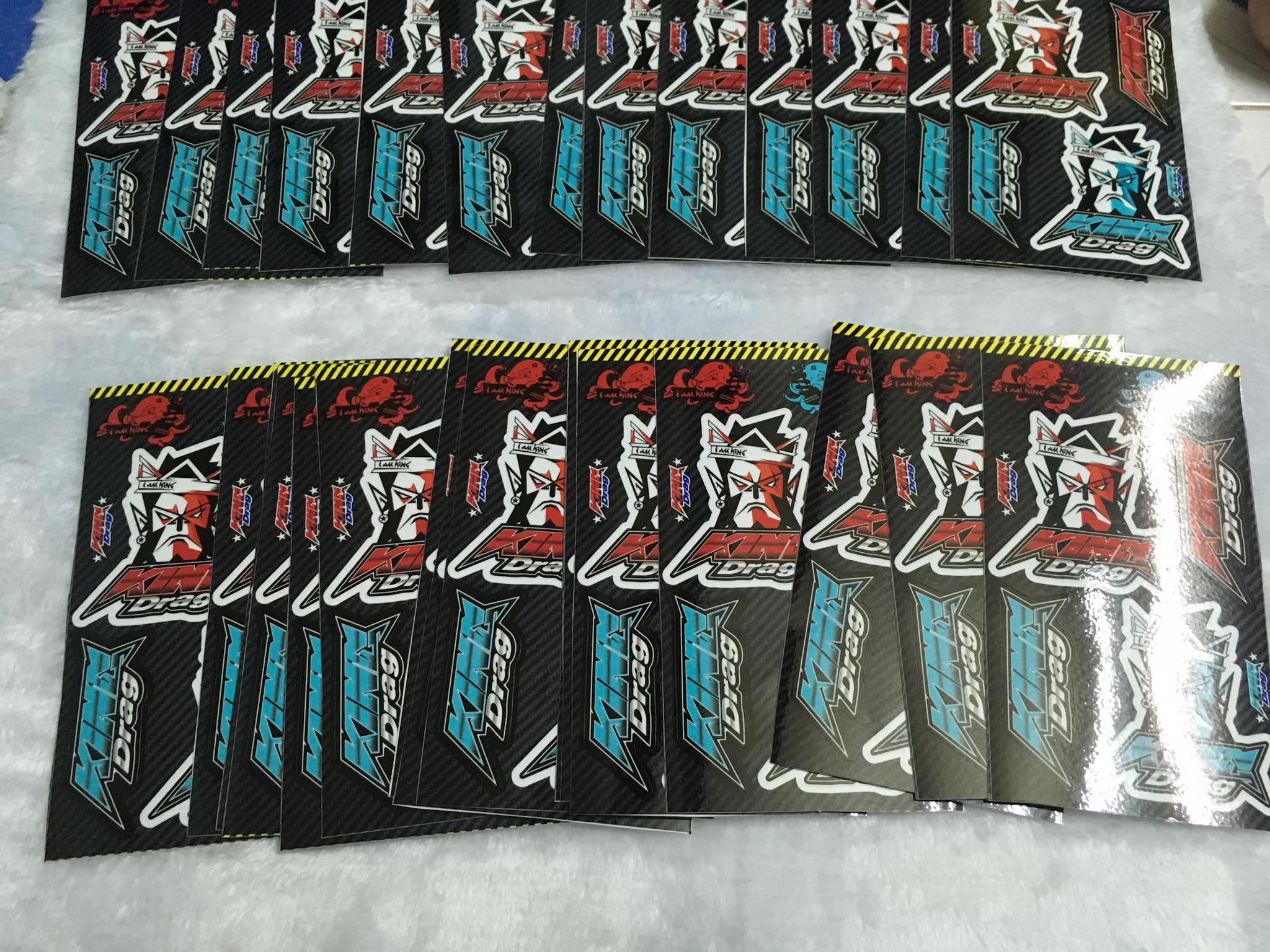 [HCM]STIKER TAM CHU NHAT KING DRAG HINH NGUOI