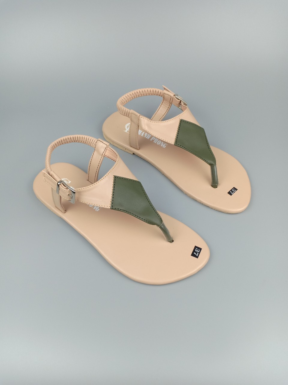 GIÀY SANDAL NỮ ĐẾ THẤP VÁ RÔ CƠ có size lớn 41