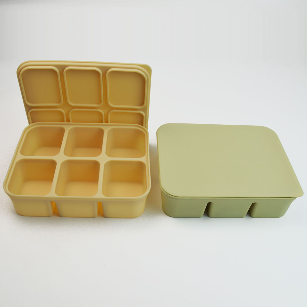 Khay silicone làm đá có nắp đậy tiện dụng