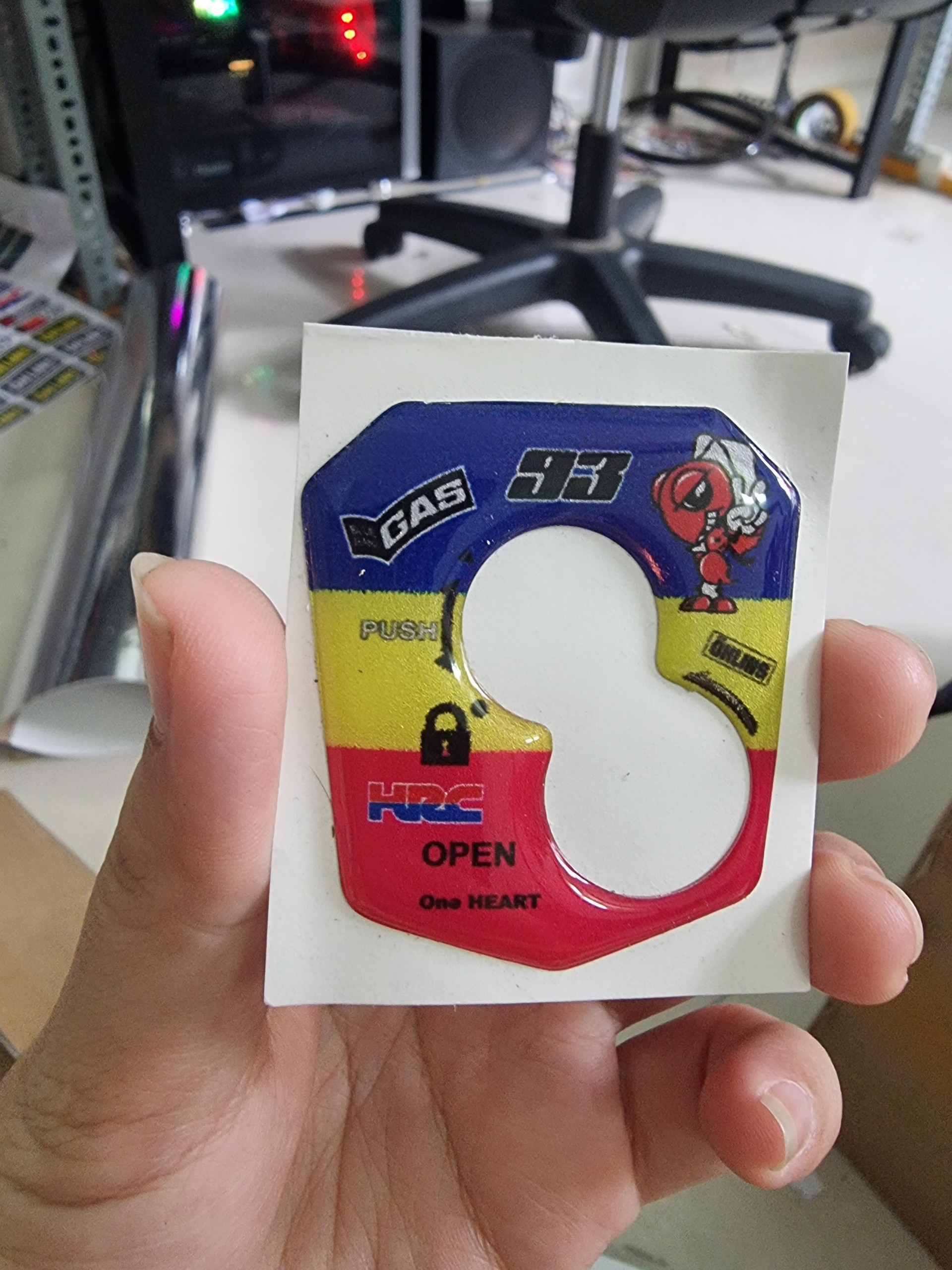 Tem dán ổ khóa Sonic phản quang nổi