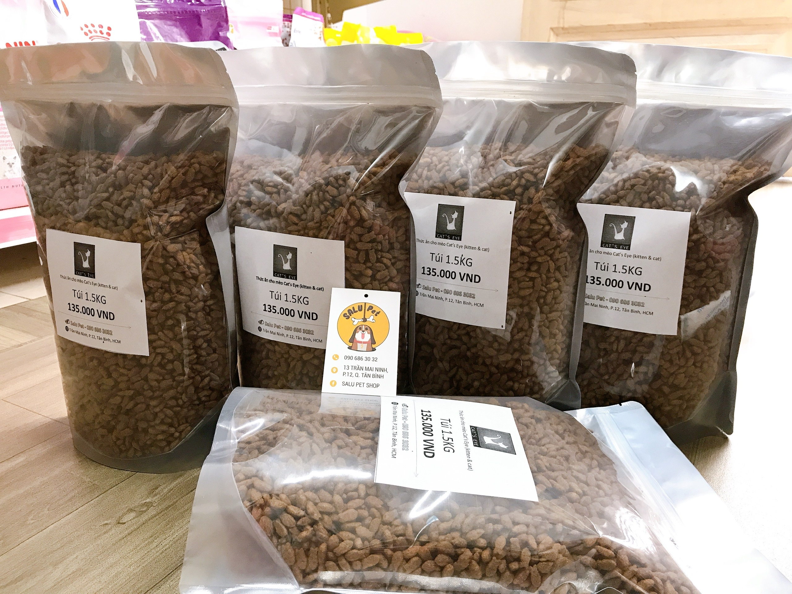 Thức ăn hạt mèo Catseye túi 1.5kg (Cat's Eye)