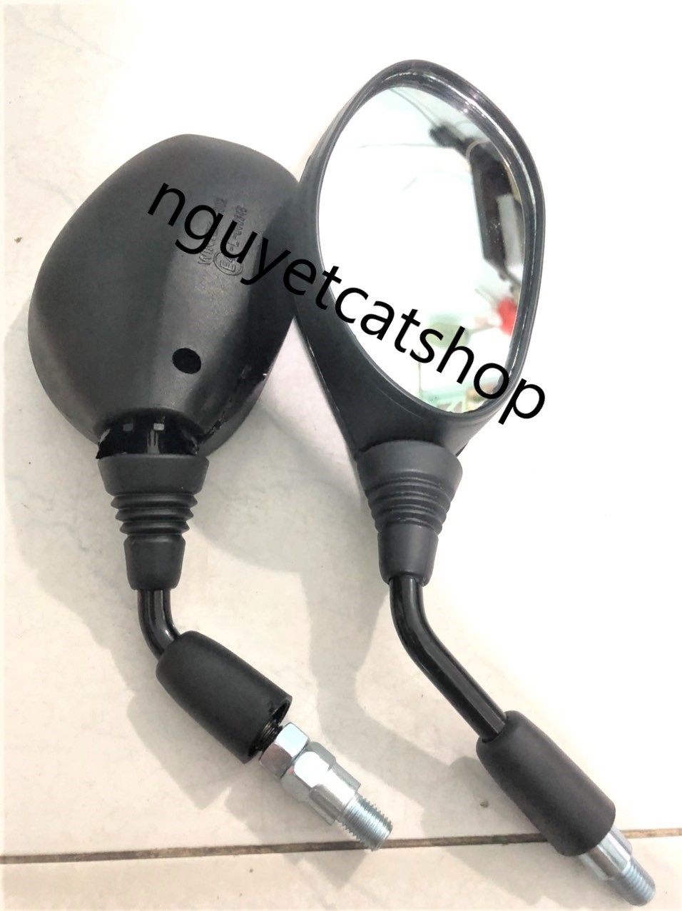 Kiếng xe Vision