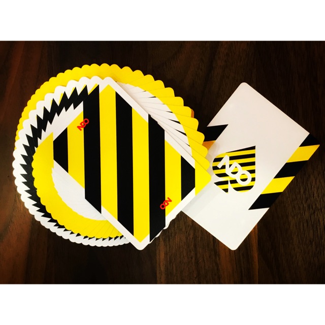 Bài tây Poker Cardistry Broken Borders Playing Cards