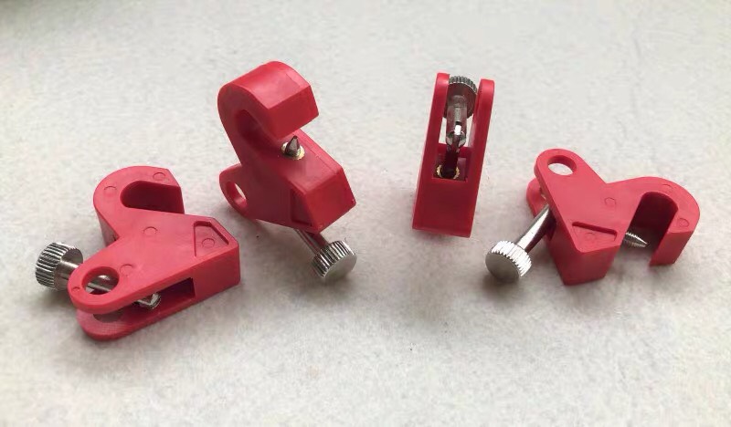 Khóa gài chống mở cầu dao/MCB