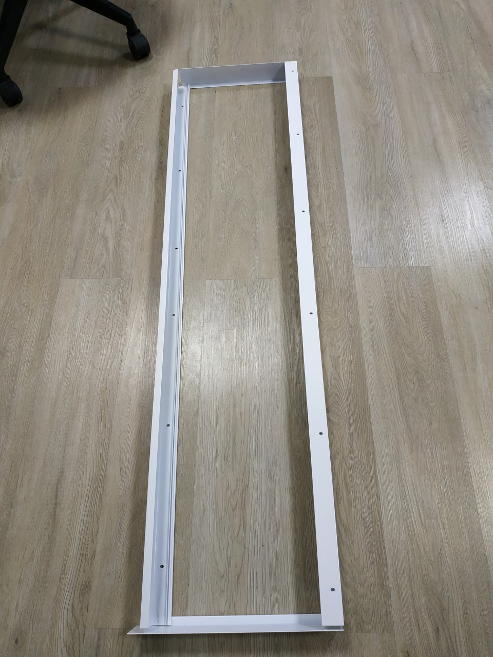 Bộ khung gắn nổi cho đèn led Panel 300x1200