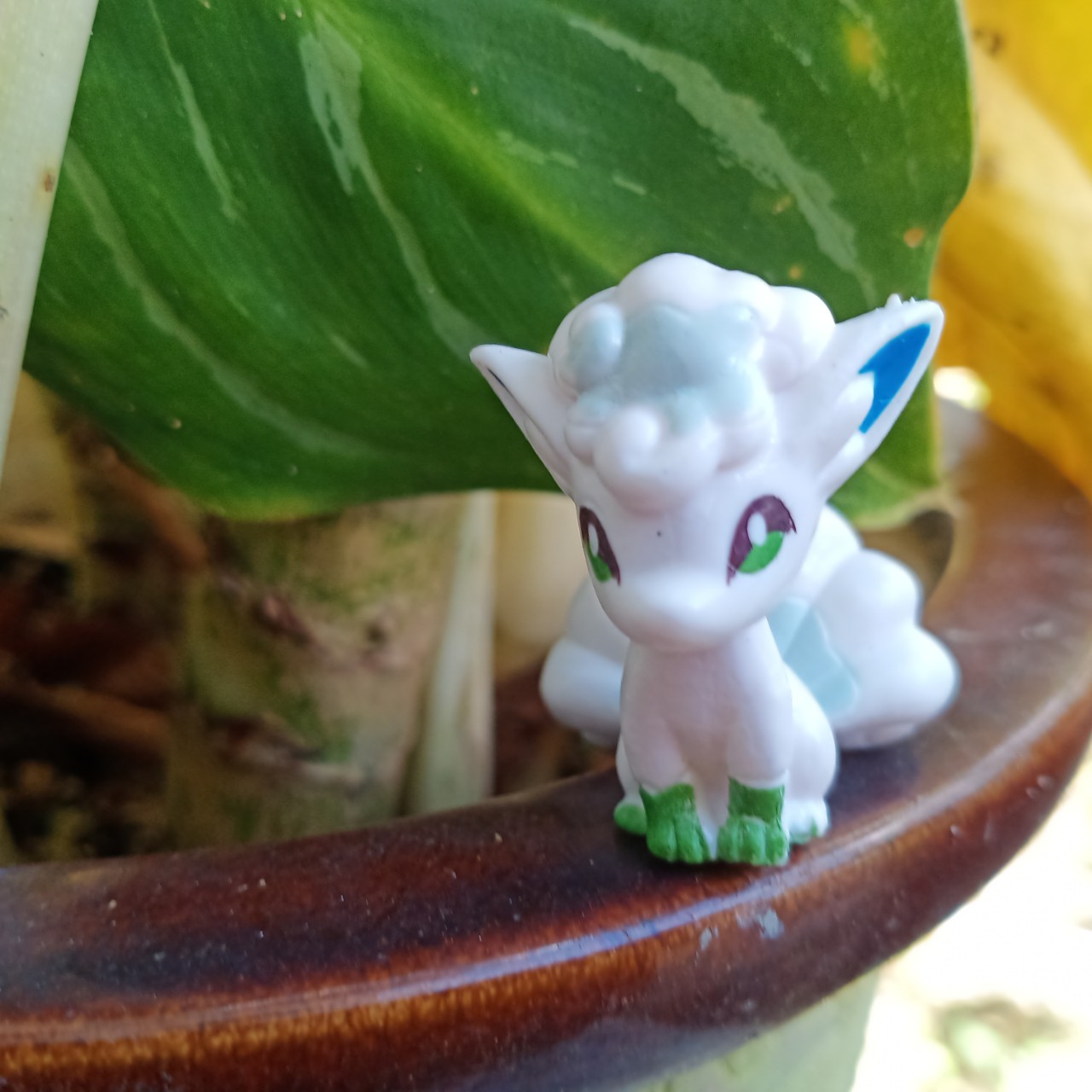 Mô hình pokemon giá rẻ Vulpix Cửu vĩ trắng 1792 7