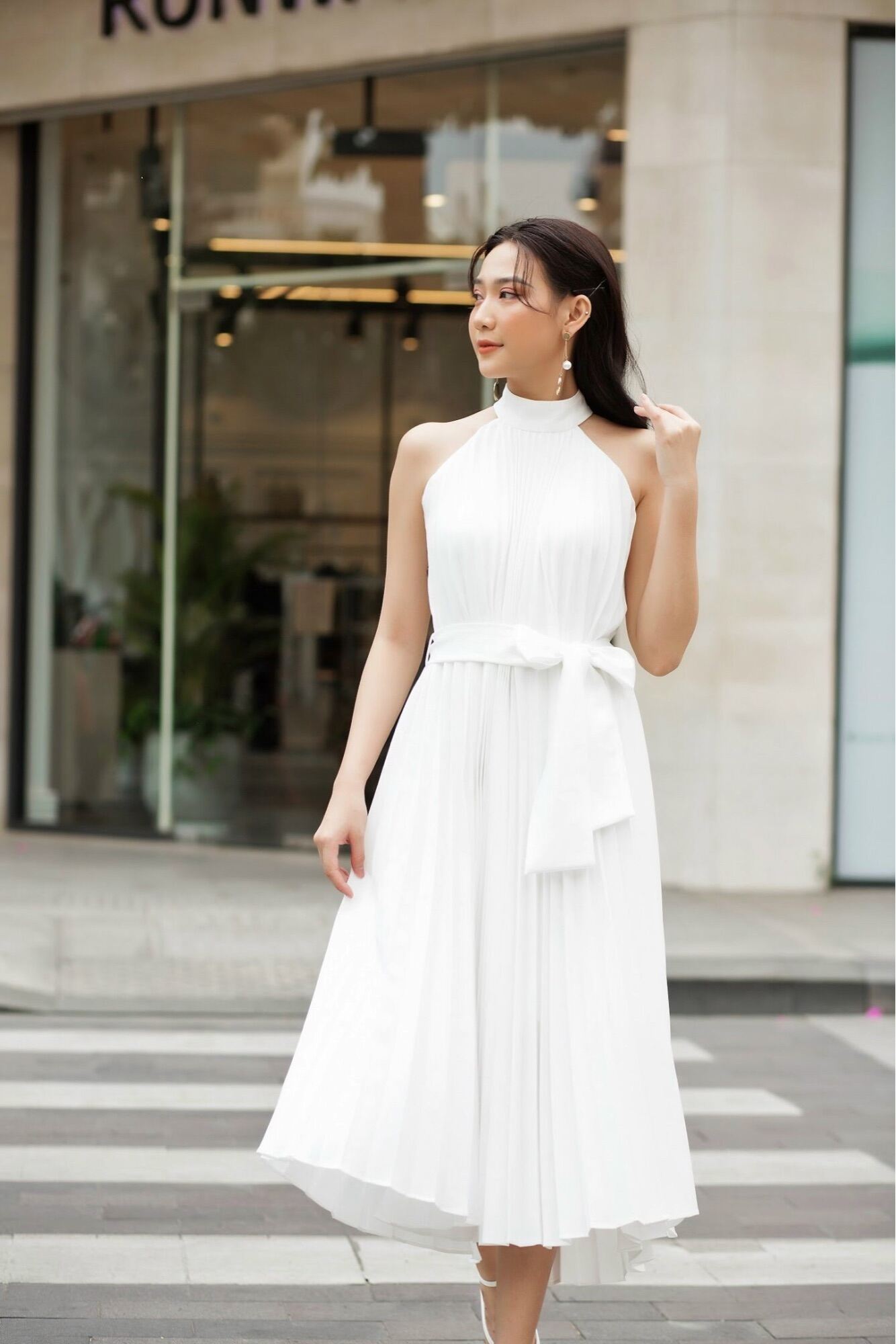 Clothesrack - Vacation Dress - đầm cổ yếm dập ly
