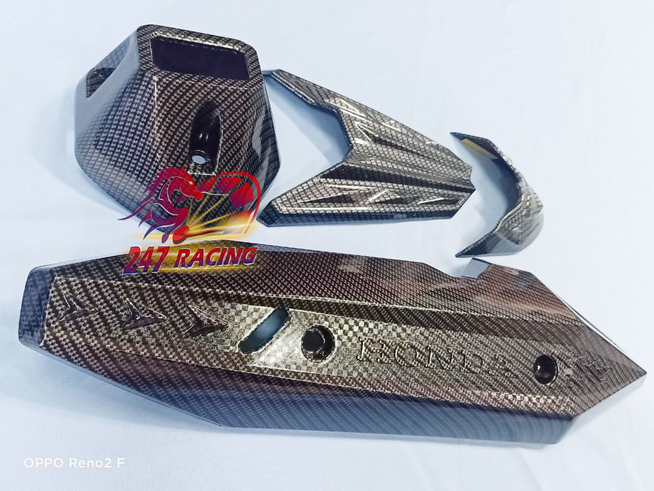 ComBo 4 món Gắn Vario, Click 2018-2019 Sơn CacBon Cao Cấp( Ốp Pô+chụp pô+ mỏ dè trước sau)