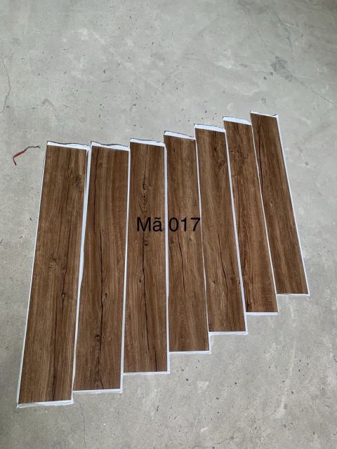 SÀN NHỰA GIẢ GỔ BÓC DÁN DÀY 2MM