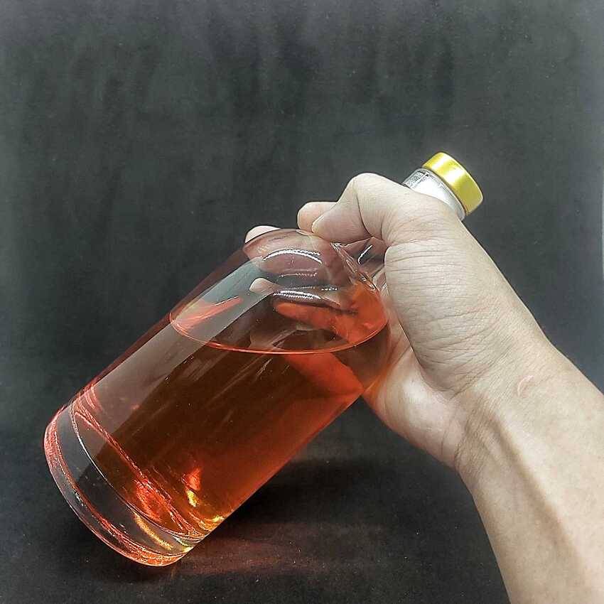 Glass bottle 500ML – CYLINDER shape VOD-KA design – 1 bottle (C11 pattern)