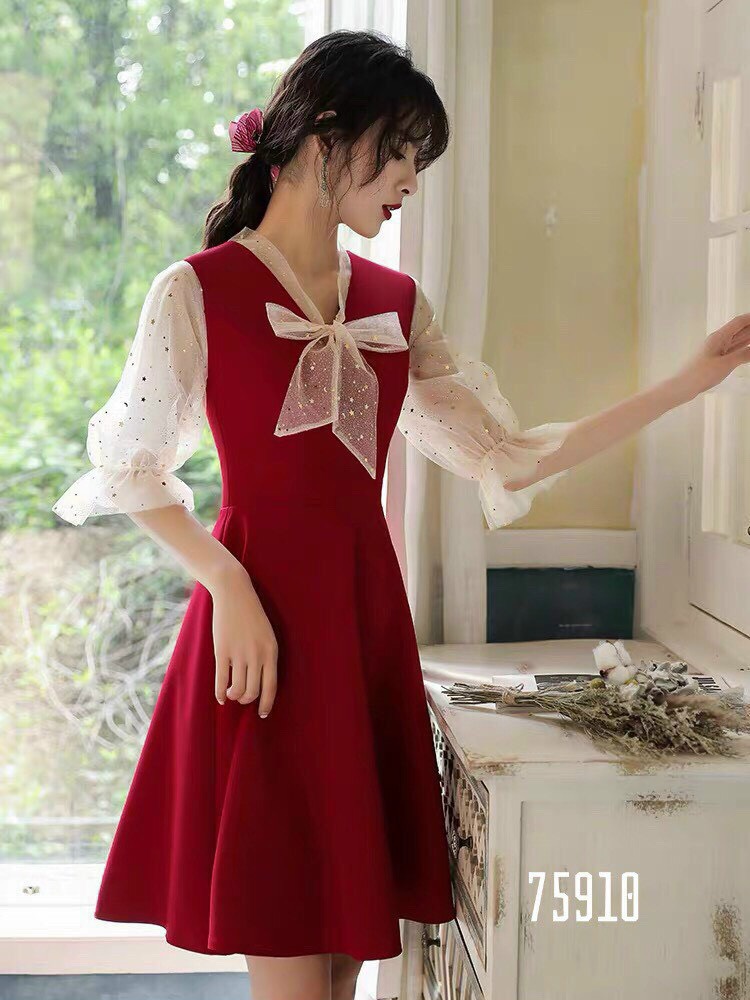 Đầm tiểu thư phối nơ cực xinh cho phái nữ