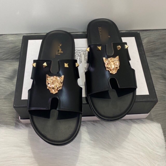 dép nam da mêm thiết kế logo hổ măt vàng