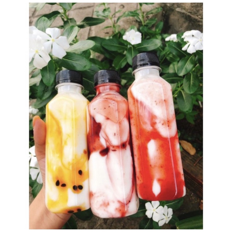 Chai Nhựa Vuông 330ml Kèm Nắp Đen