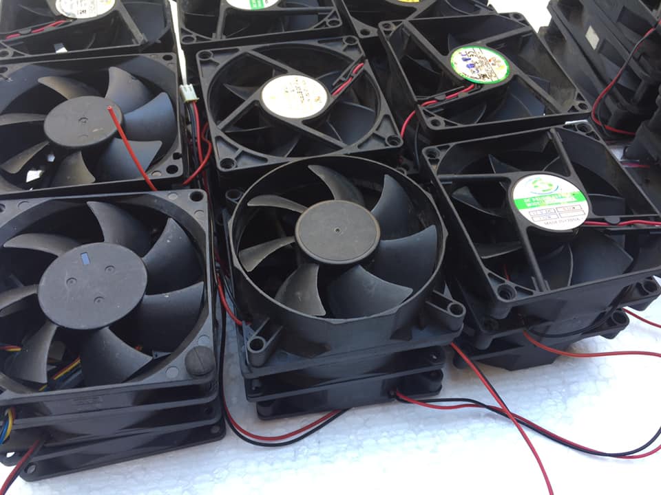 100 PCs combo 8x8x2cm 12v fan blade