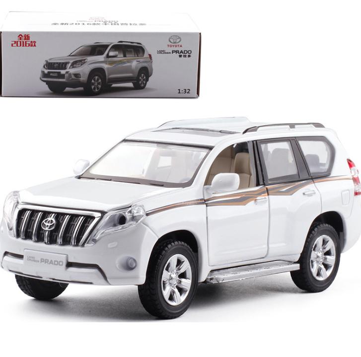 Mô hình xe Toyota Land cruiser Prado tỉ lệ 1:32 xe bằng kim loại có âm thanh và đèn mở các cửa xe