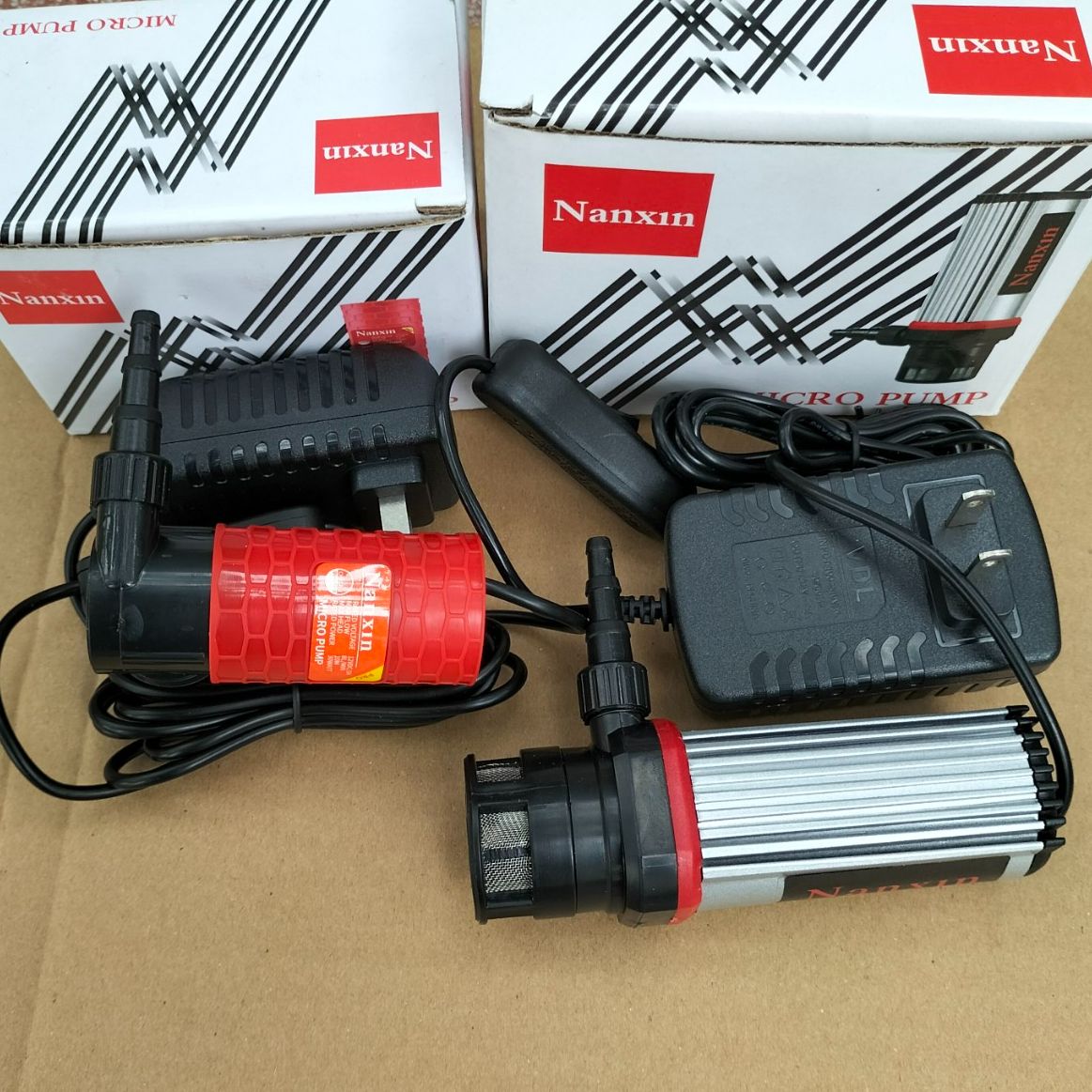 Máy bơm nước mini 12v NanXin -(bơm chìm cắt rãnh tường)