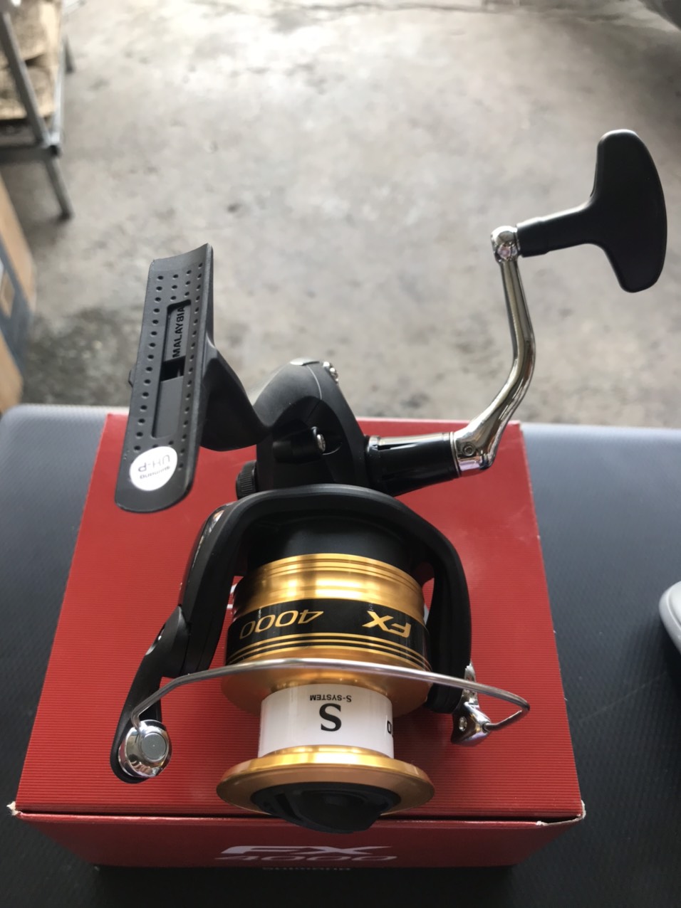 Máy câu cá Shimano FX4000 mẫu mới nhất