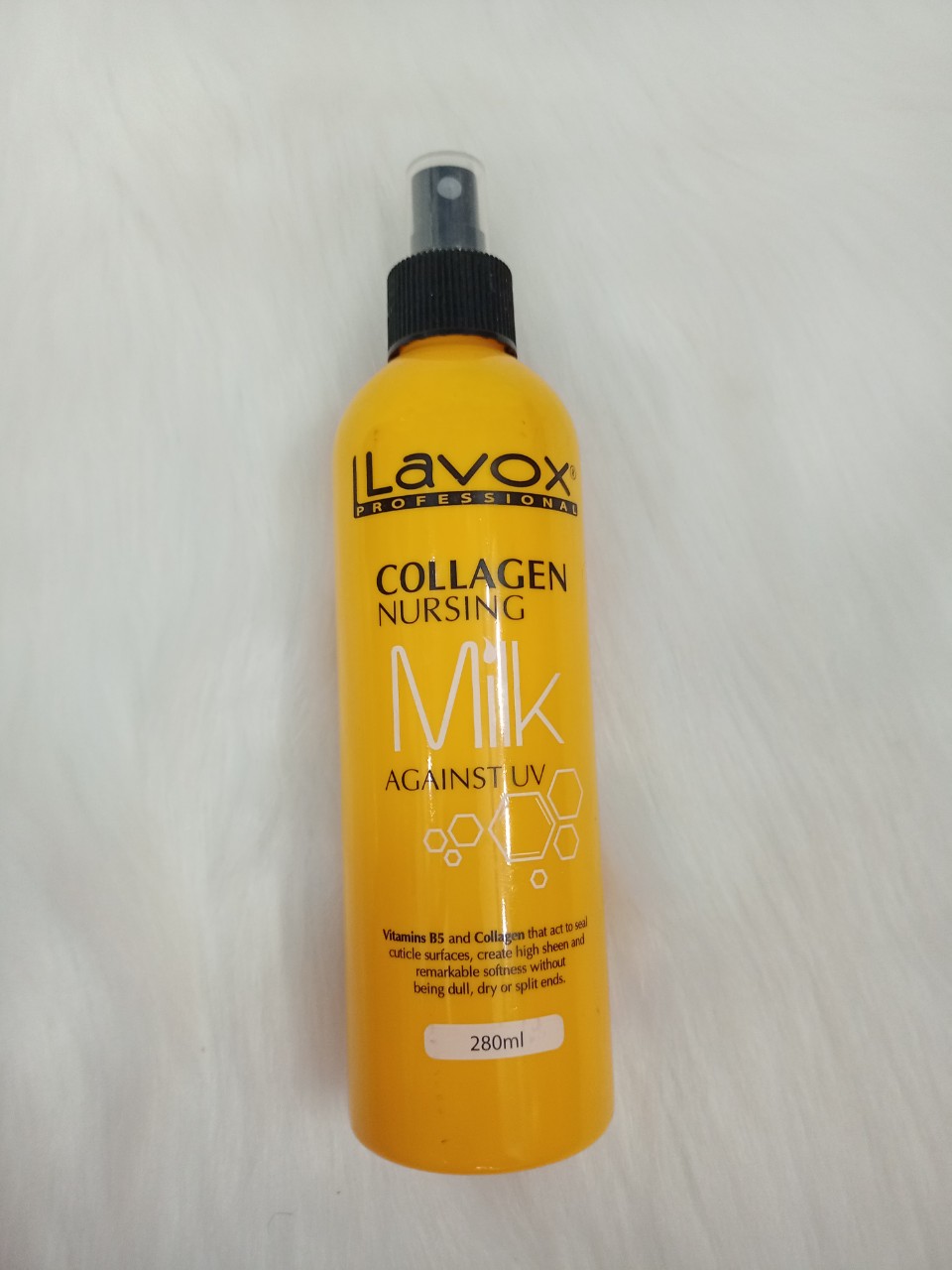 Xịt dưỡng tóc collagen Nursing Milk Lavox vàng