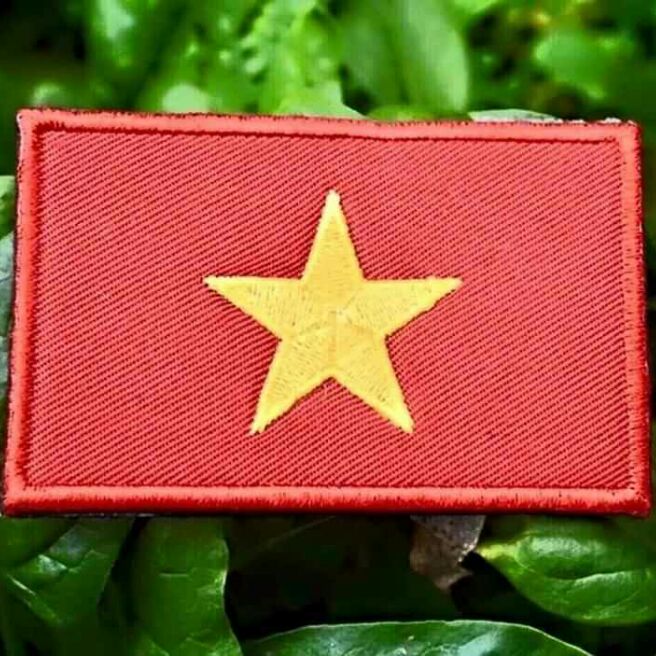 Patch sticker cờ vải Việt Nam có nhám dính