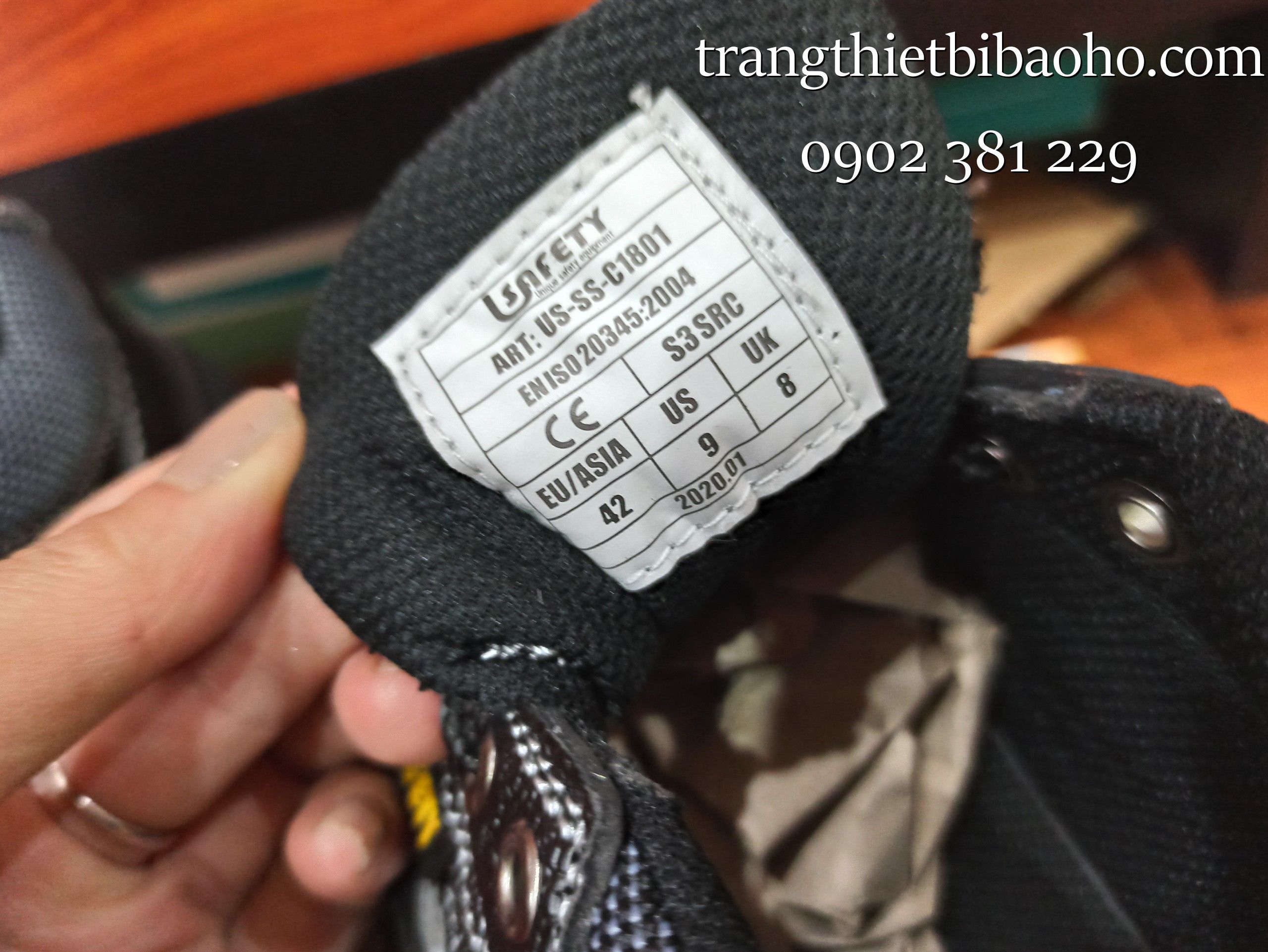 Giày bảo hộ  đế thép Usafety ECO-C1801