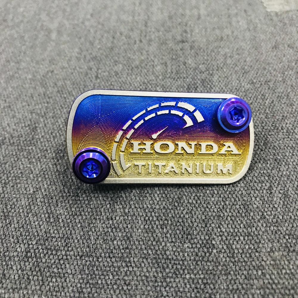[HCM][BIKER ƠI] TEM DÁN BÌNH DẦU TITAN CHO DÒNG XE HONDA KẾT HỢP ỐC TITAN RG5 SIÊU HOT ( 2 ỐC GR5 MÀU XANH TÍM)