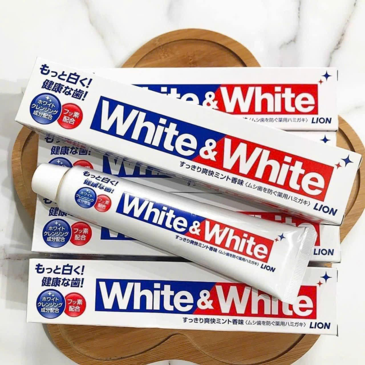KEM ĐÁNH RĂNG WHITE & WHITE LION NHẬT BẢN
