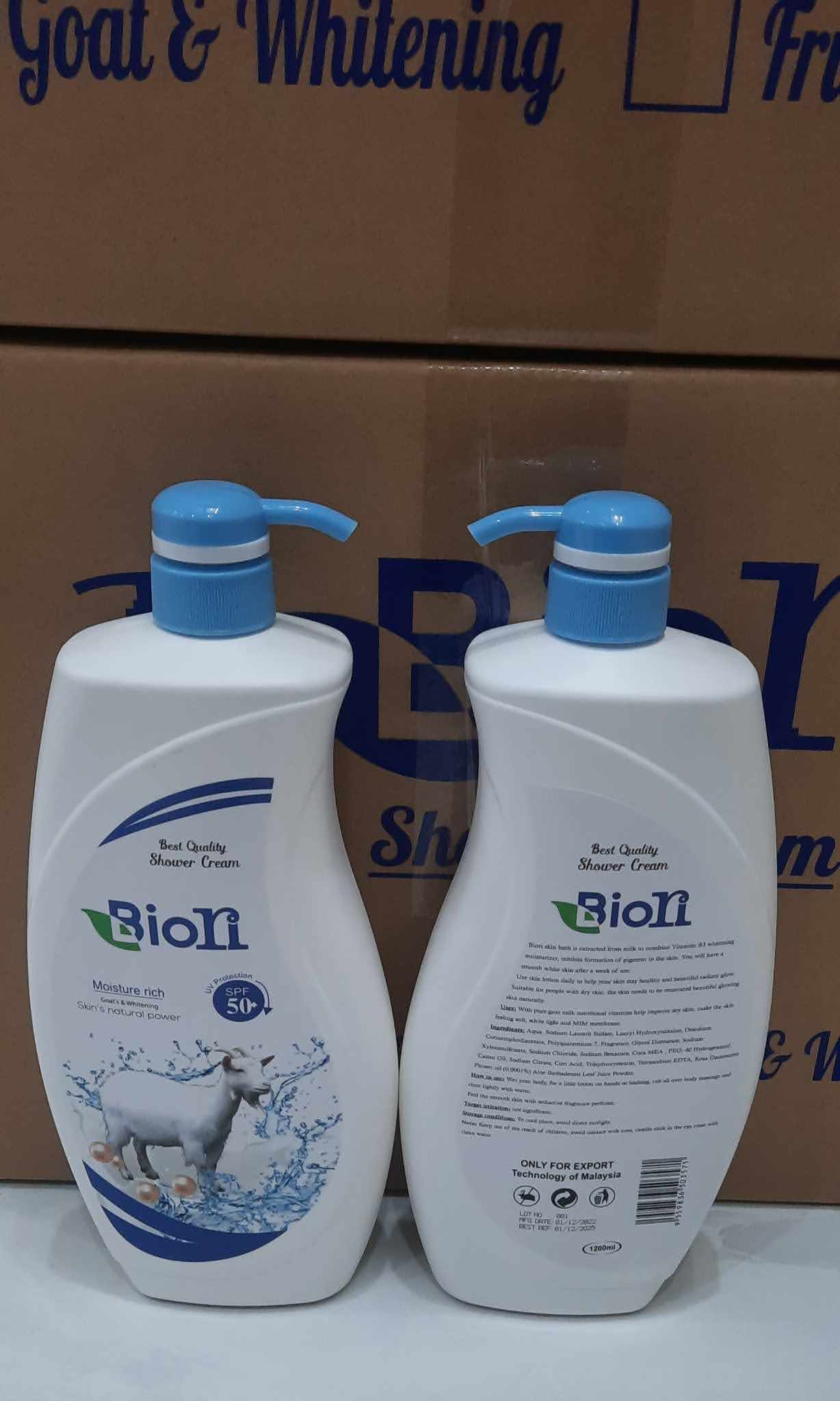 sữa tắm thơm trắng da Biori 1200ml