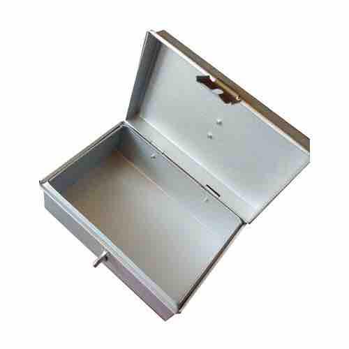 Hòm tôn nhỏ đựng đồ cá nhân kích thước 28*16*13cm